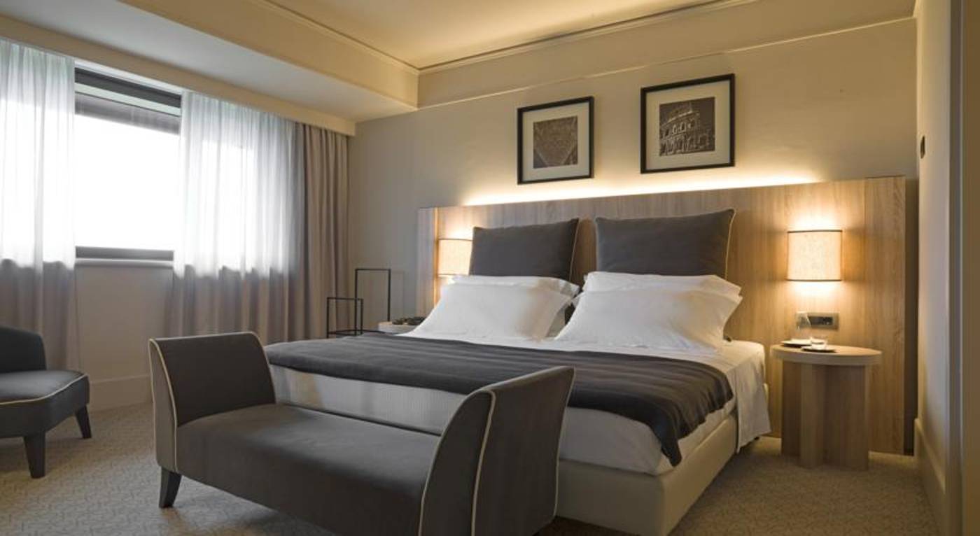 A-Roma-Lifestyle-Hotel-Room-16