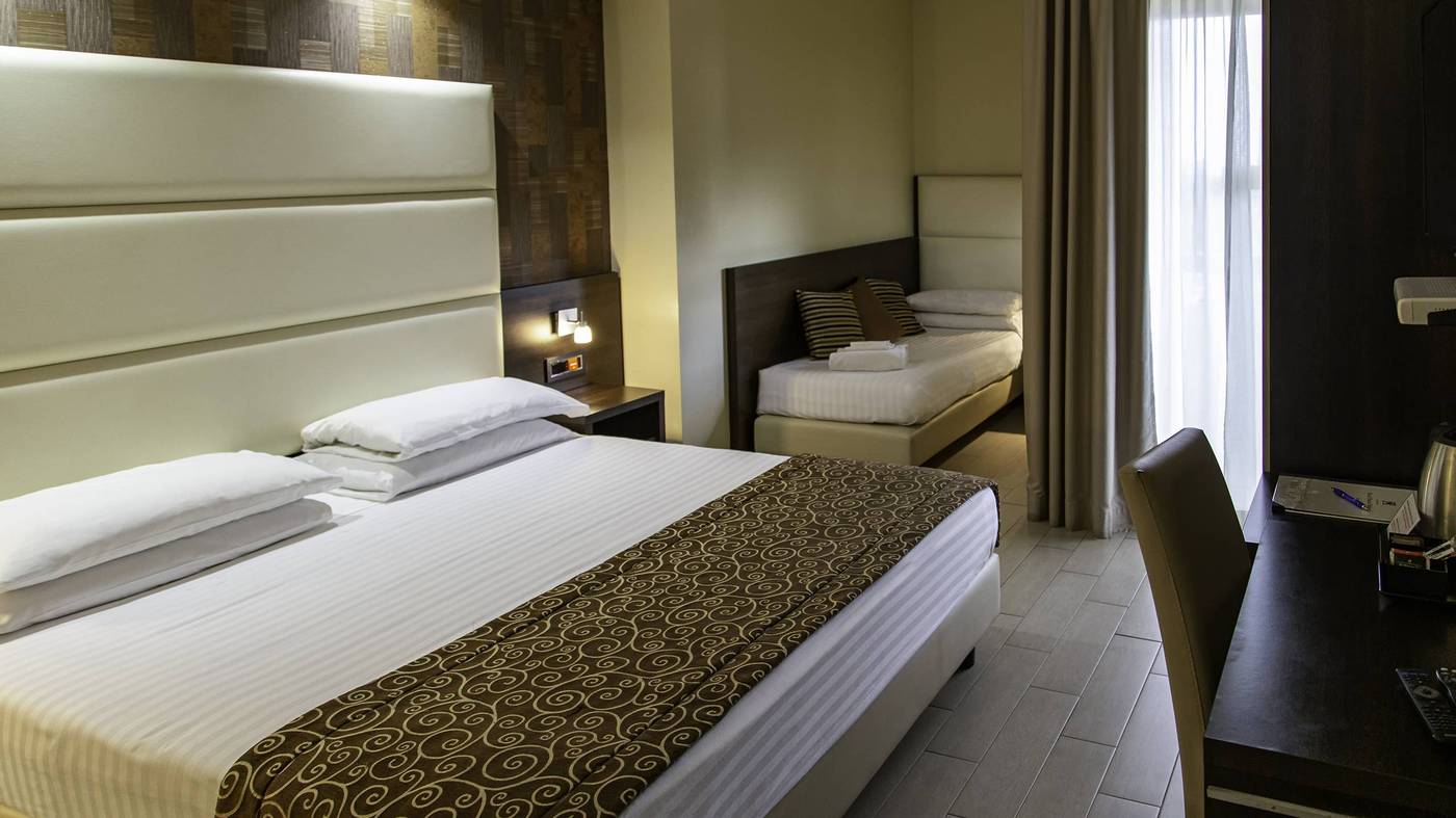 Pineta-Palace-Room-5