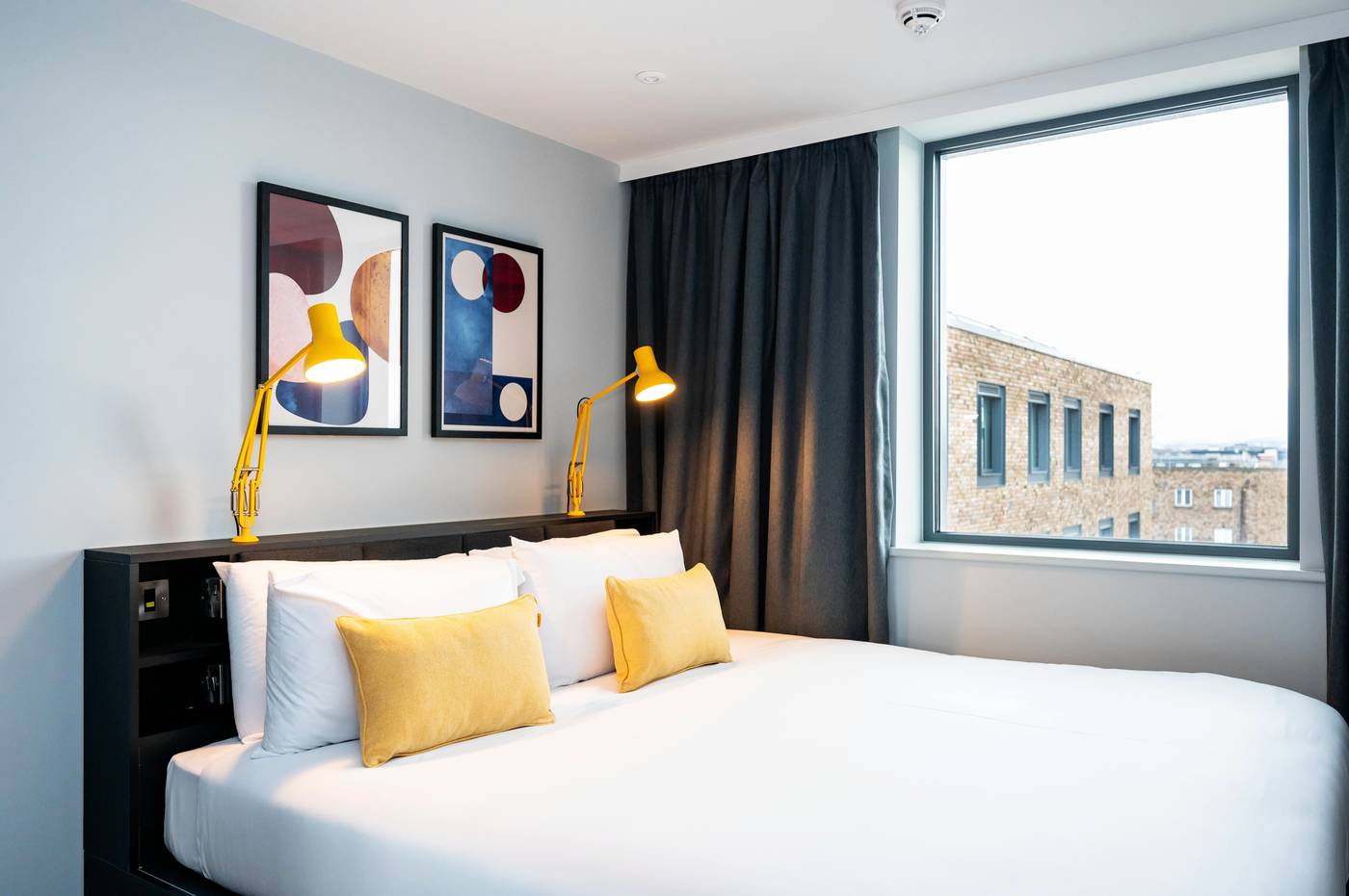 Staycity-Aparthotels-Tivoli-Room-38