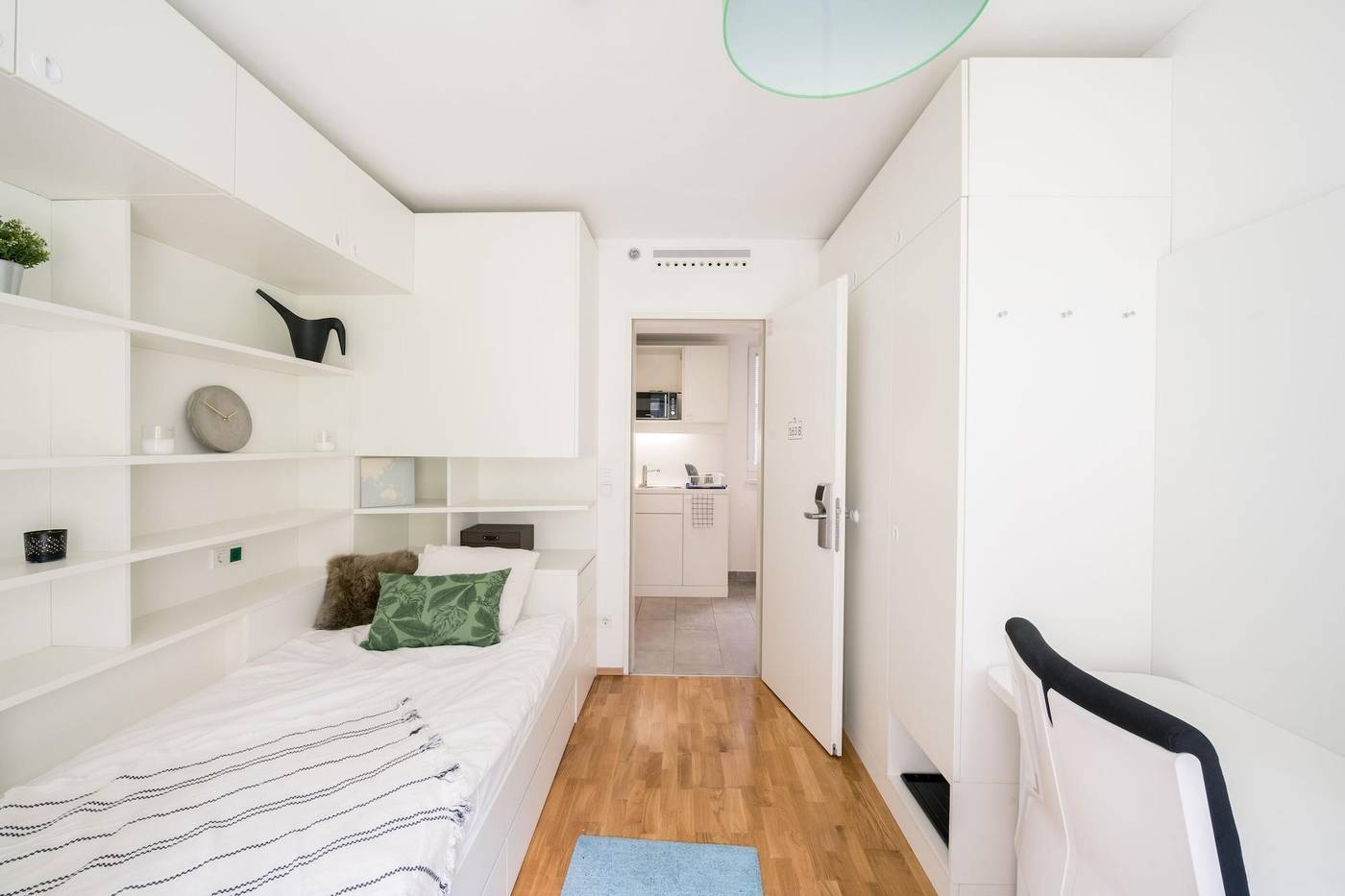 Dean-s-Home-Budapest-Room-32