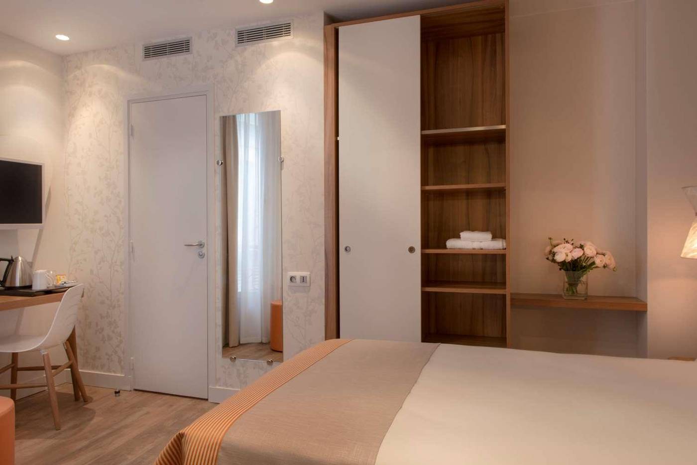 Hotel-Magenta-38-by-HappyCulture-Room-20