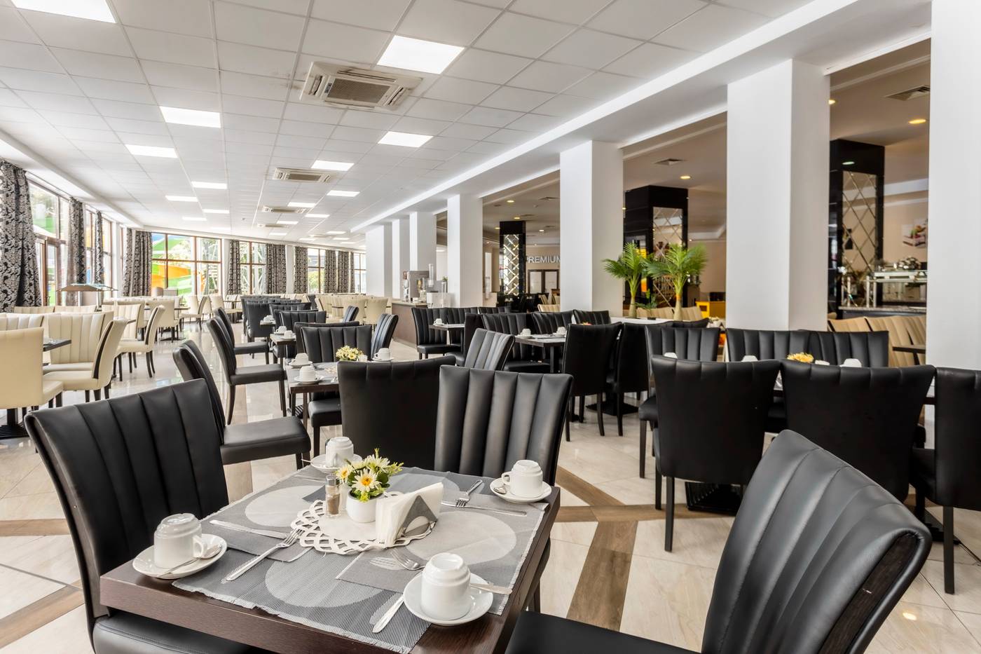 Prestige-Hotel---Aquapark-Restaurant-38