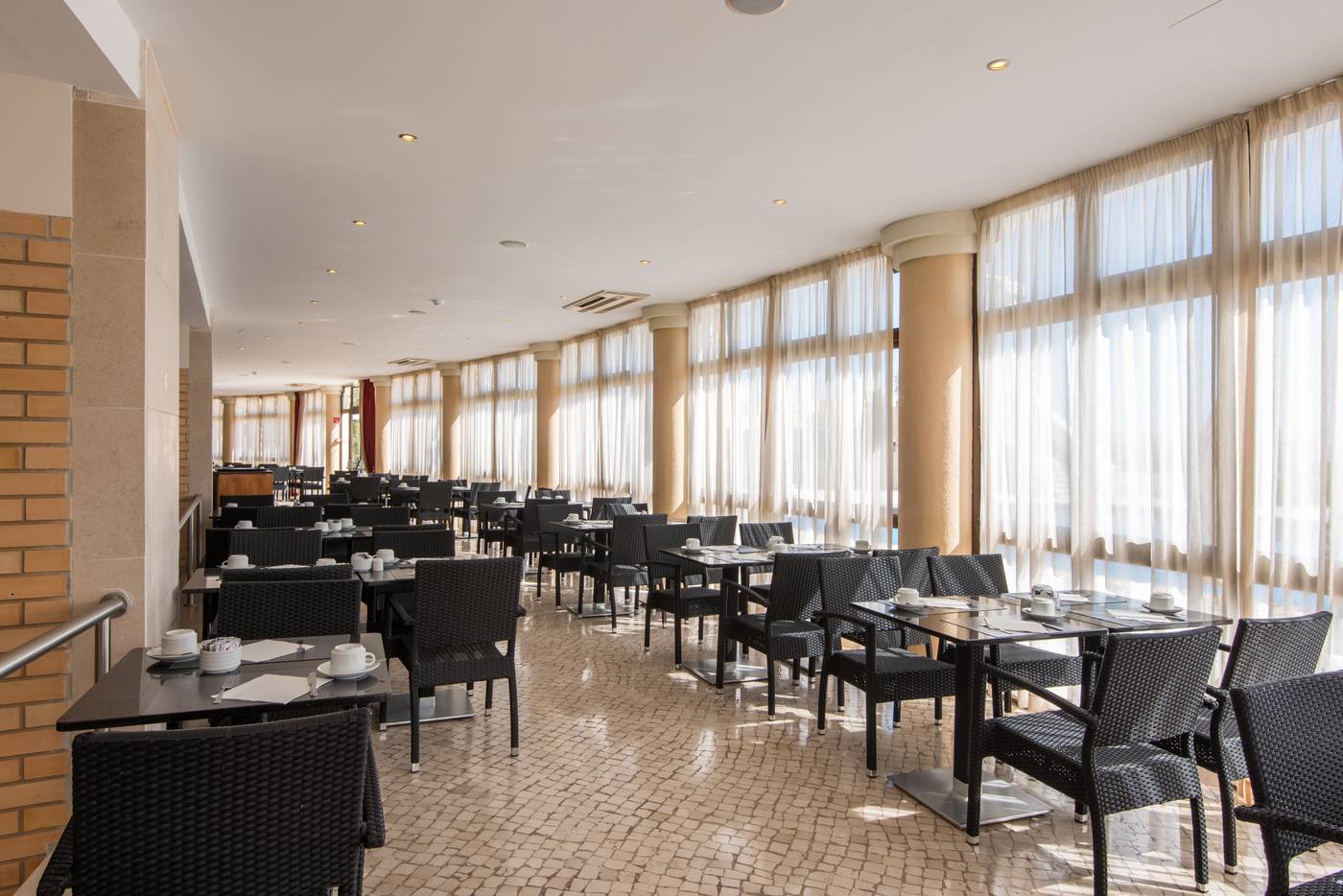 Vila-Gale-Ampalius-Restaurant-44