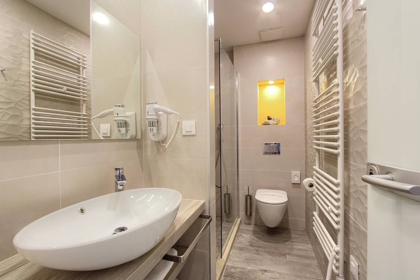 Kalamota-Beach-House-Room-22