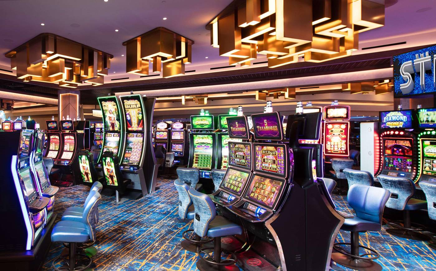 The-Strat-Hotel--Casino---Tower-Sports-and-Entertainment-65