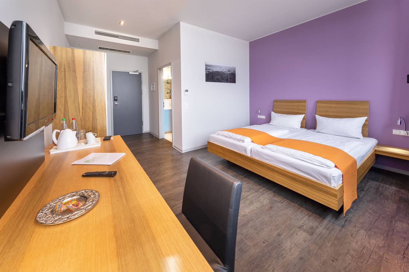 AMH Airport Messe Hotel Stuttgart-Germany-Filderstadt-Sielmingen-Room-10