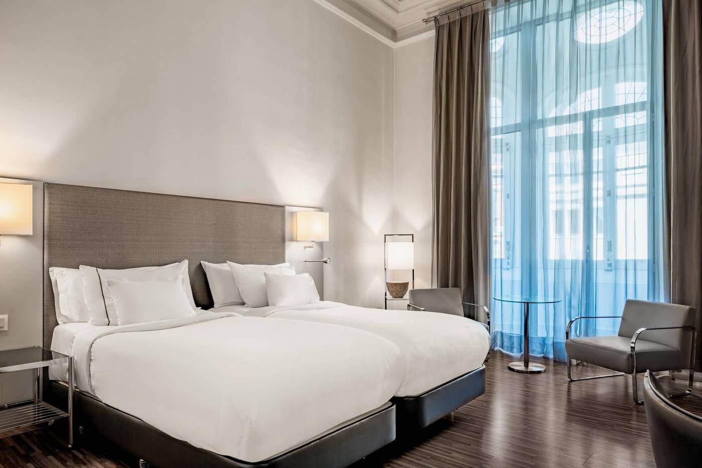 AC-Hotel-Palacio-del-Retiro-Autograph-Collection-Room-43