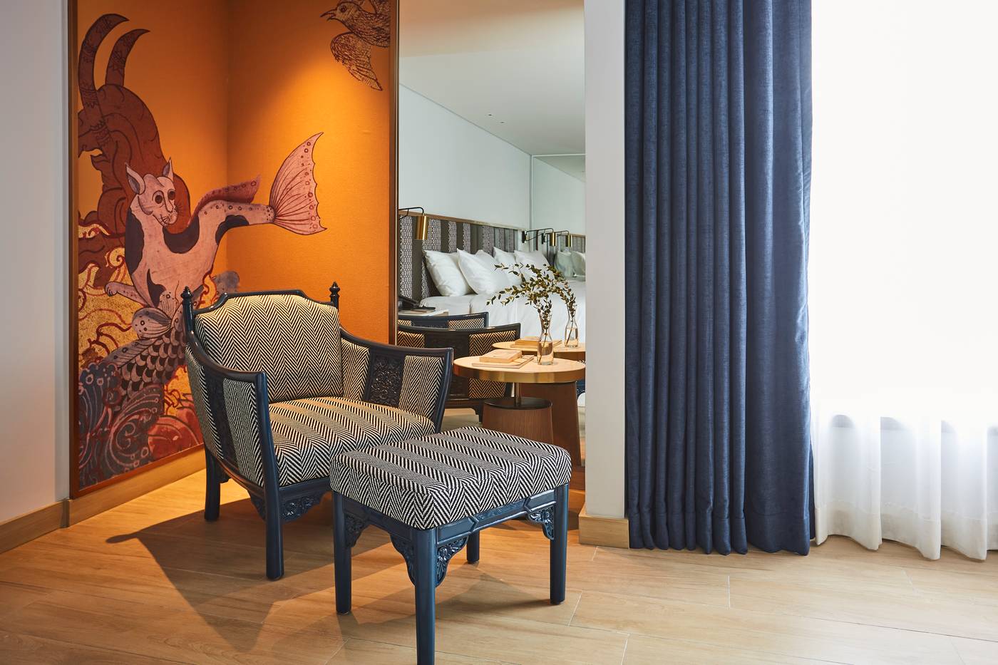 Montien-Hotel-Surawong-Room-9