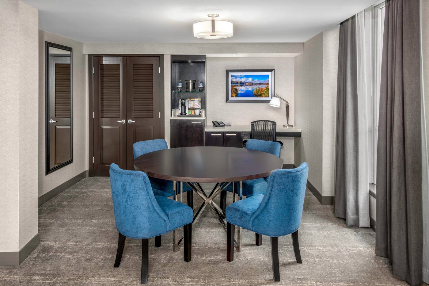 Hilton-Vancouver-Metrotown-Room-9