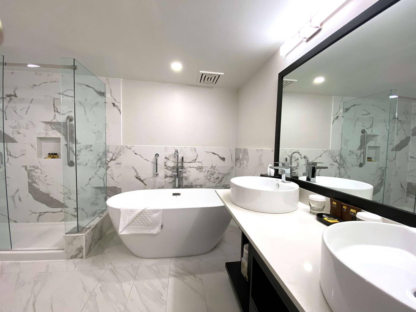 Best-Western-Plus-Sands-Room-50