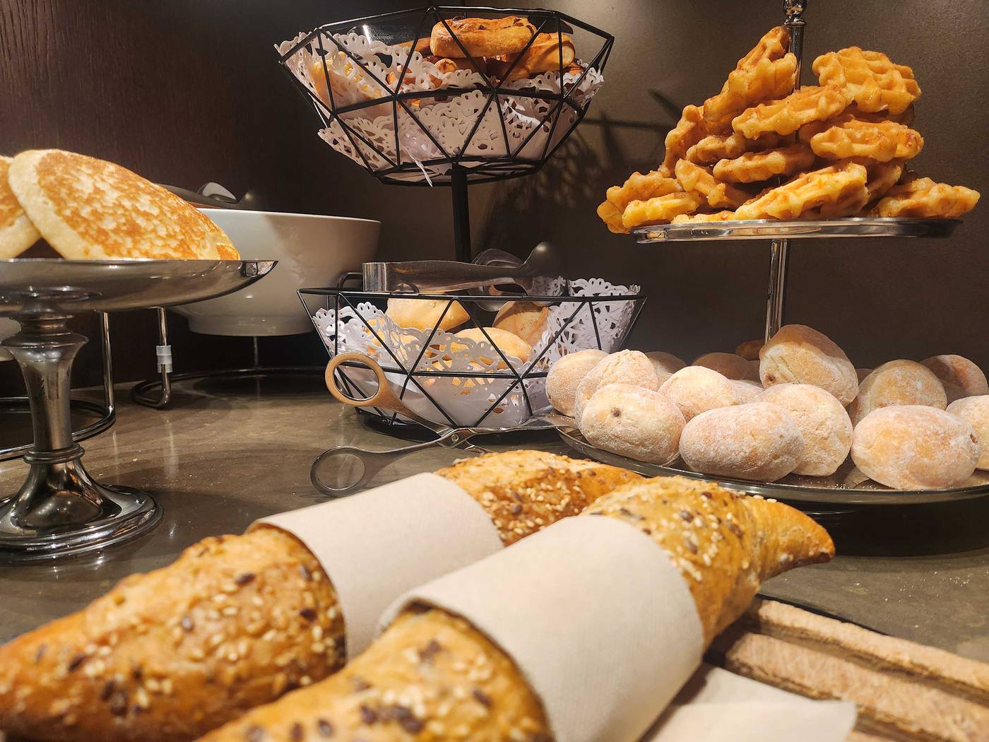 Villa-Saxe-Eiffel-Lobby-29