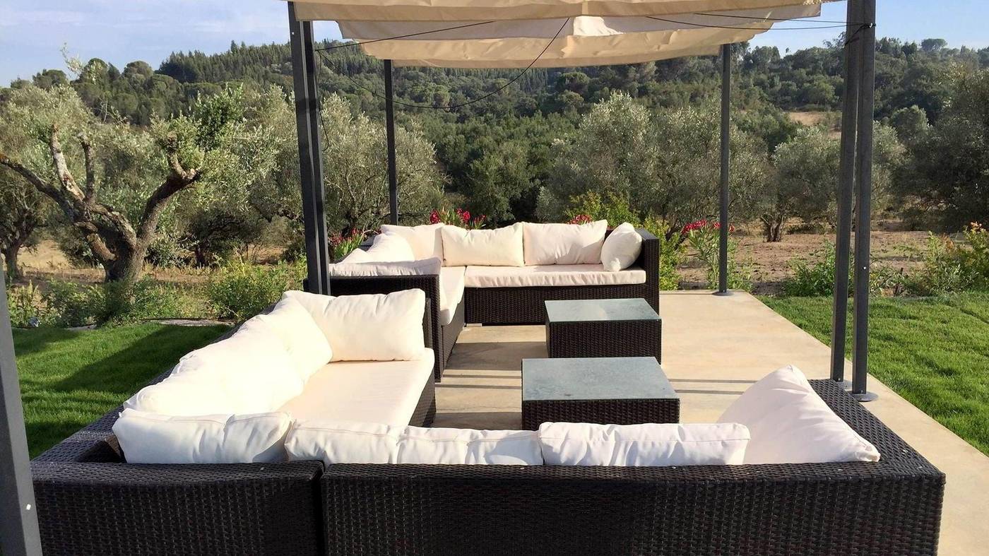 Casa-Do-Alfaro-Terrace-27