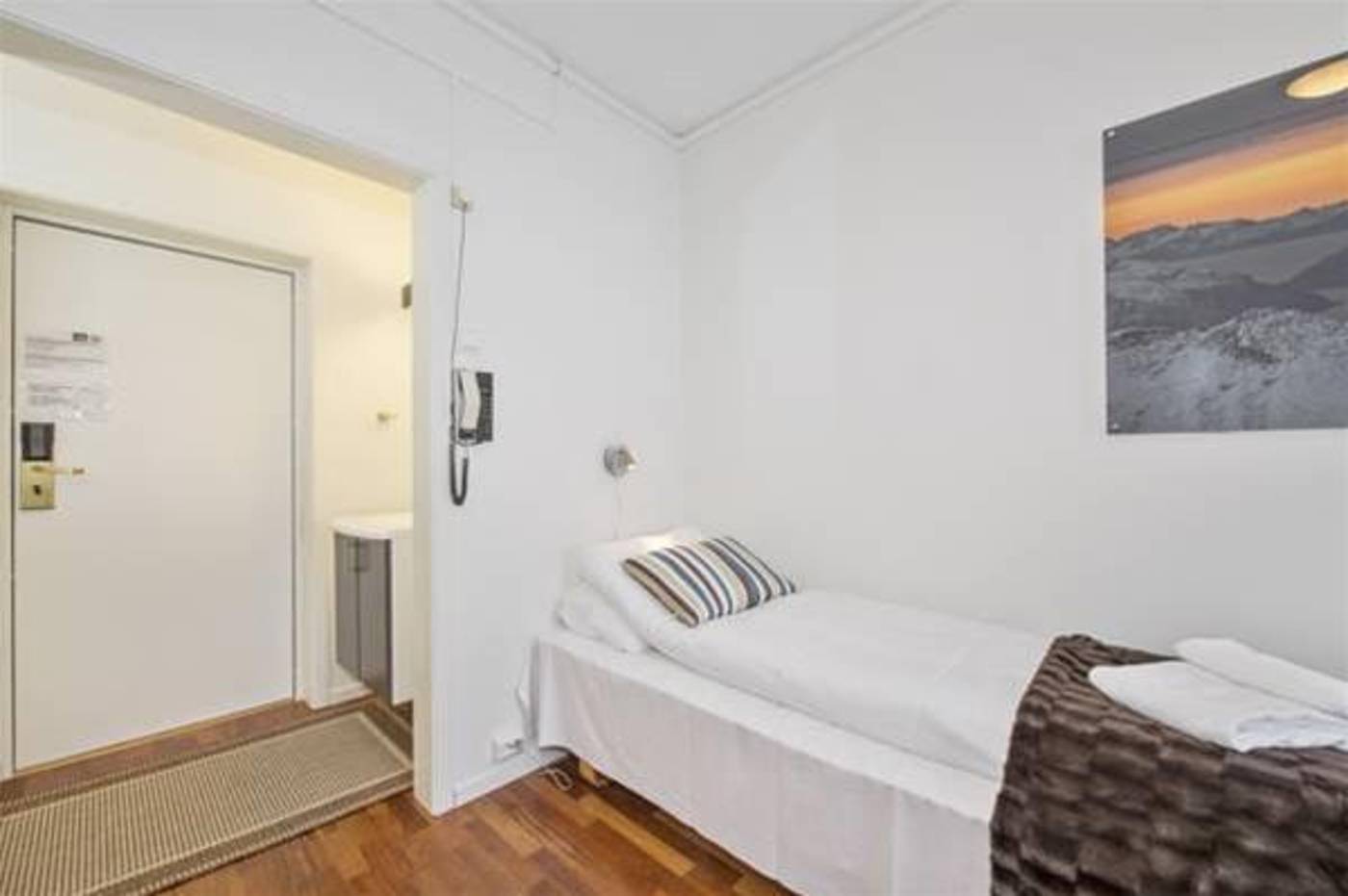 Enter Backpack Hotel-Norway-TROMSO-General view-1