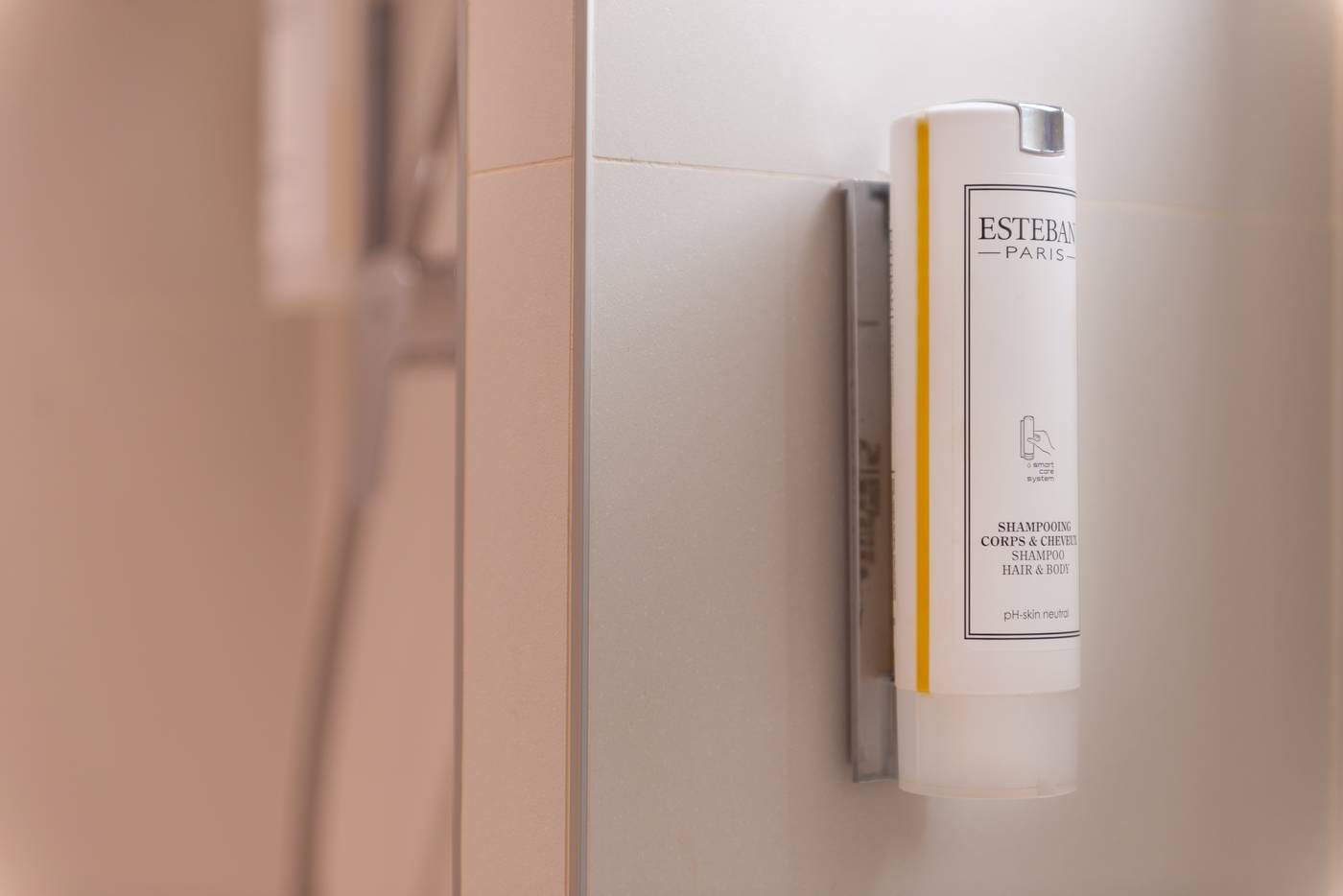 Maison-Axel-Opera-Room-30