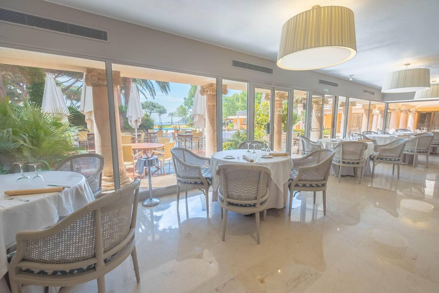 S-Agaro-Restaurant-40