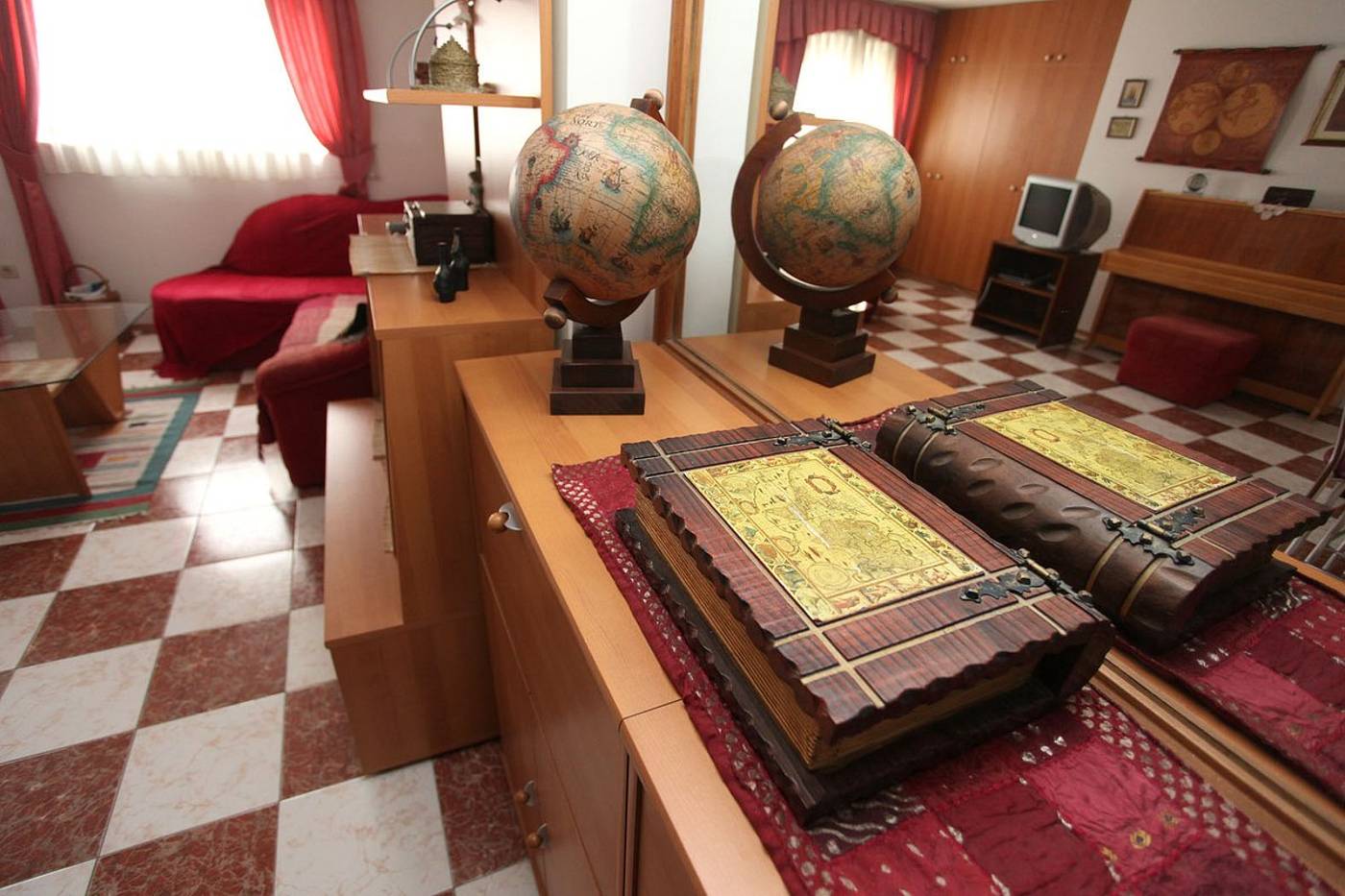 Split-Apartments---Peric-Lobby-15