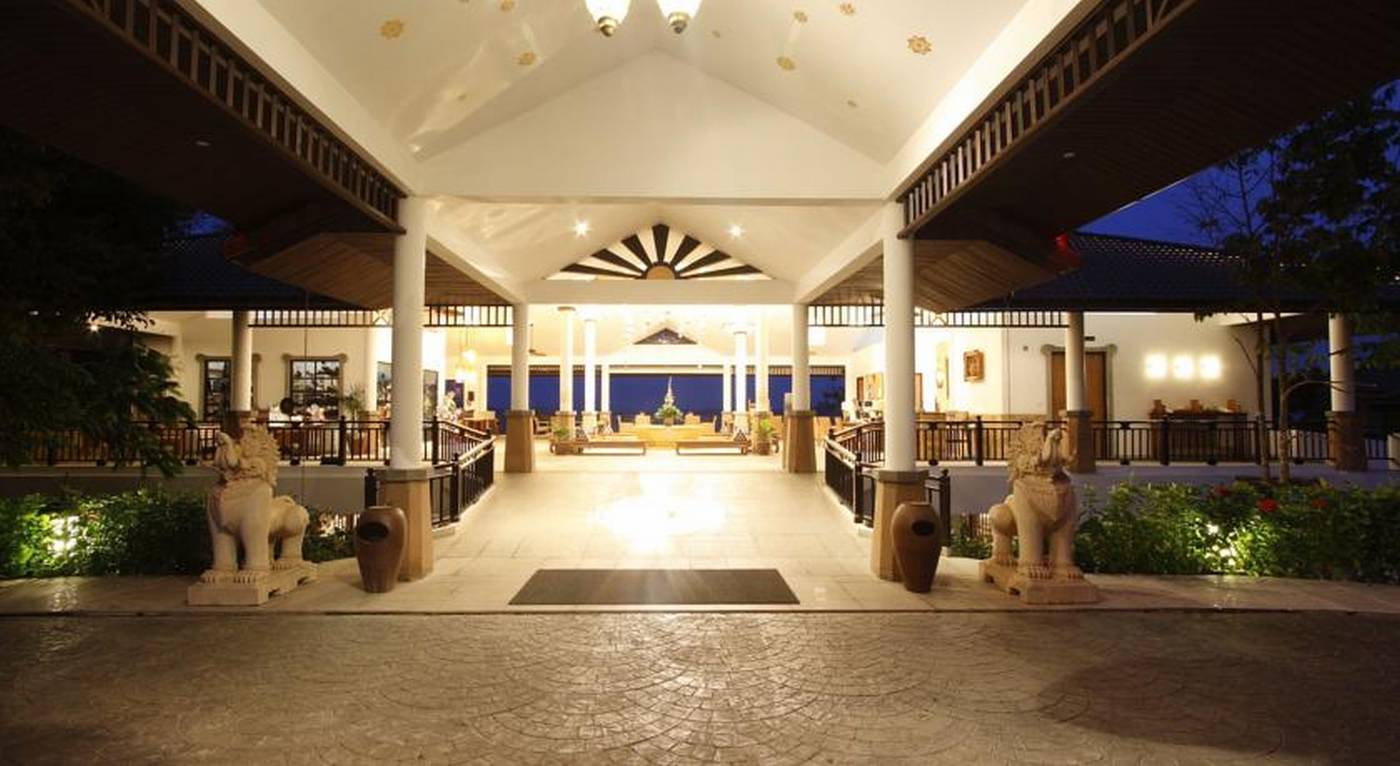 Supalai-Scenic-Bay-Resort-And-Spa-Lobby-49