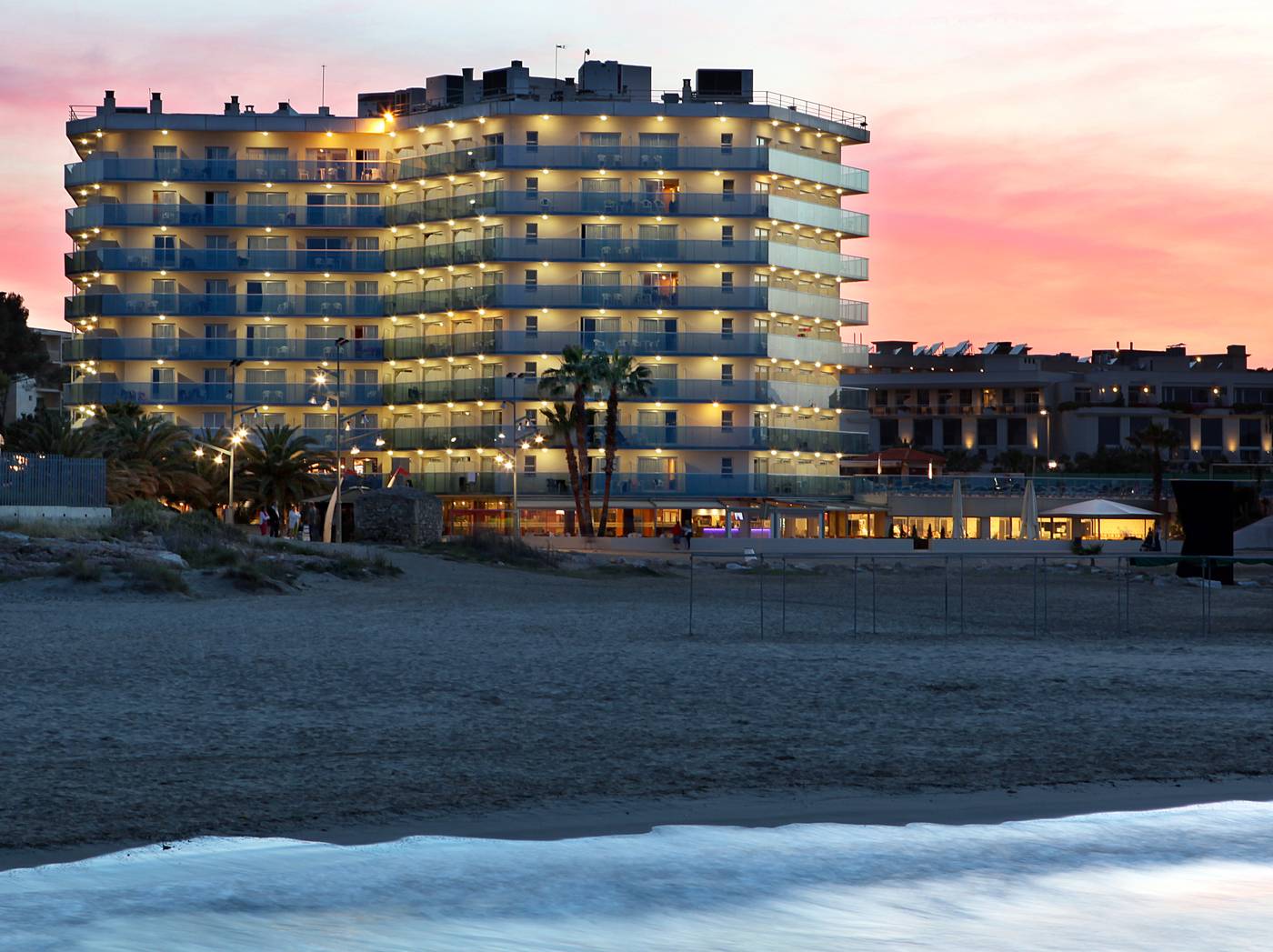 Golden-Donaire-Beach-General-view-63