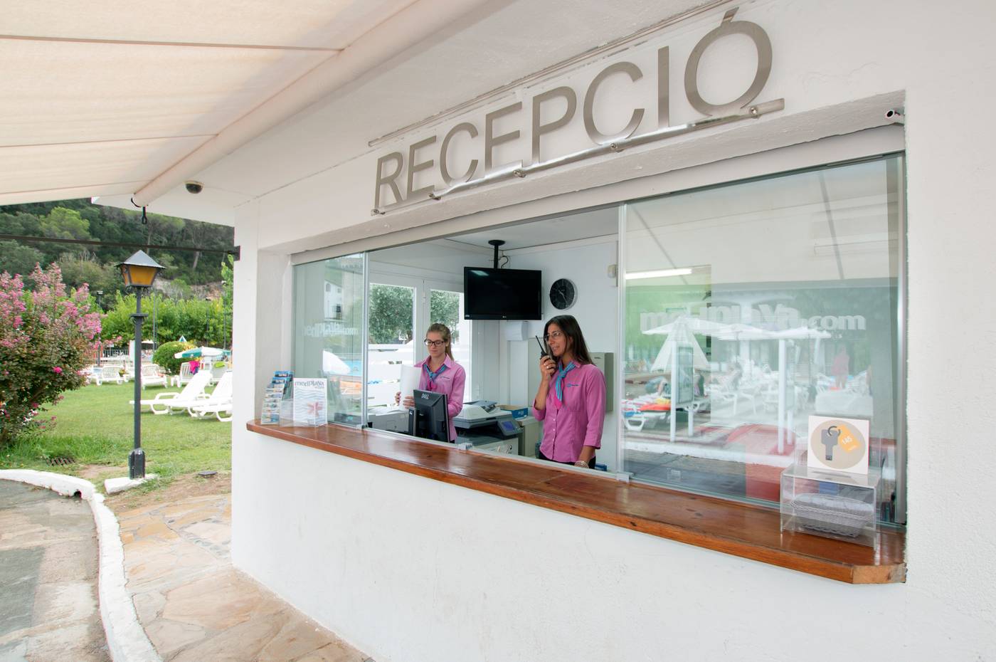 Medplaya-Sant-Eloi-Aparthotel-Lobby-24