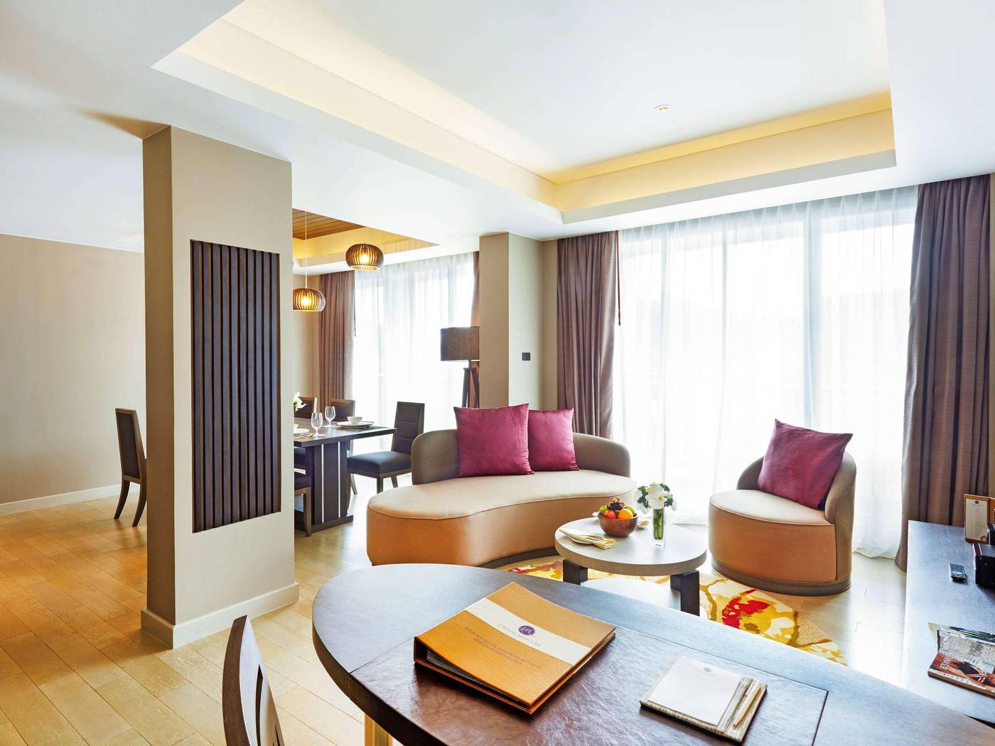 Grand-Mercure-Phuket-Patong-Room-35