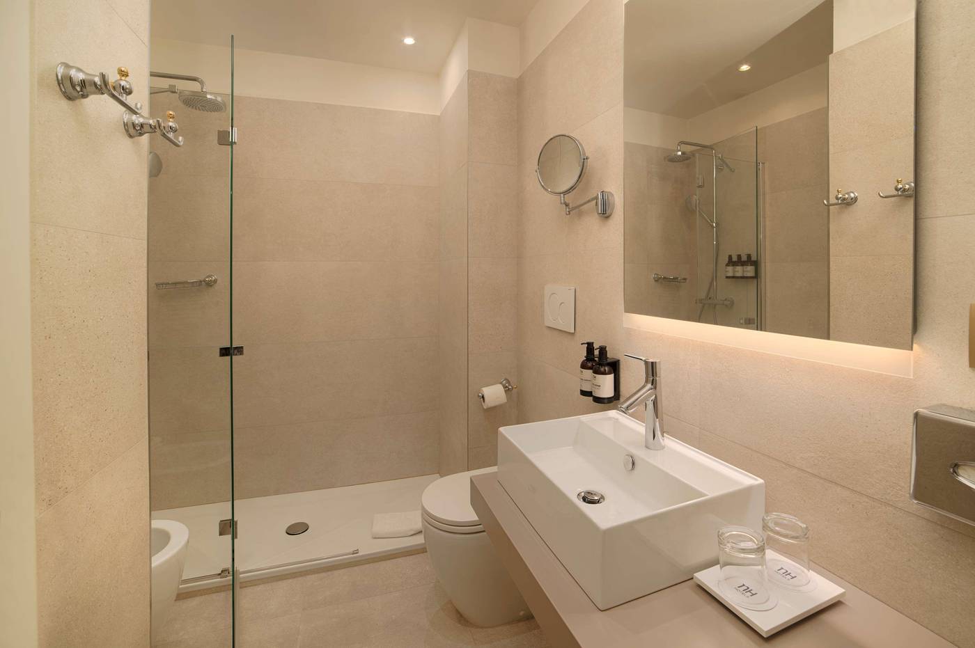 NH-Venezia-Santa-Lucia-Room-40