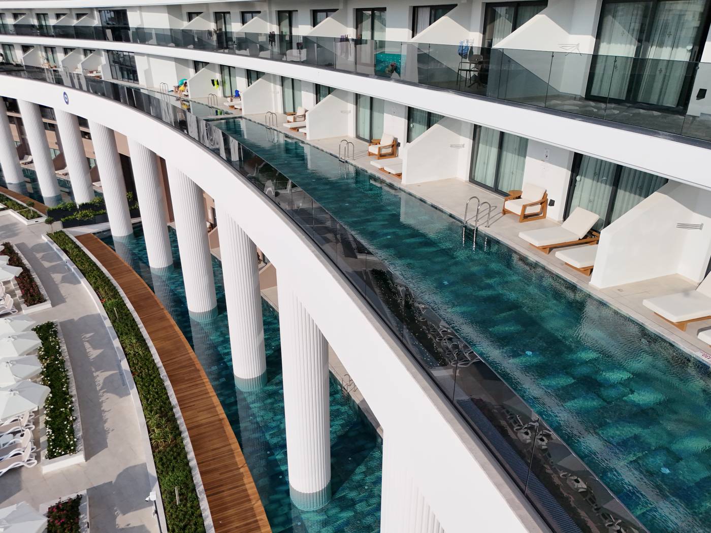 Miracle Resort Hotel