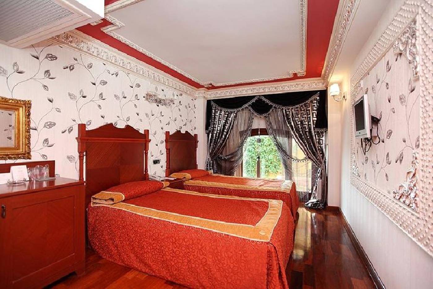 Deluxe-Golden-Horn-Sultanahmet-General-view-11