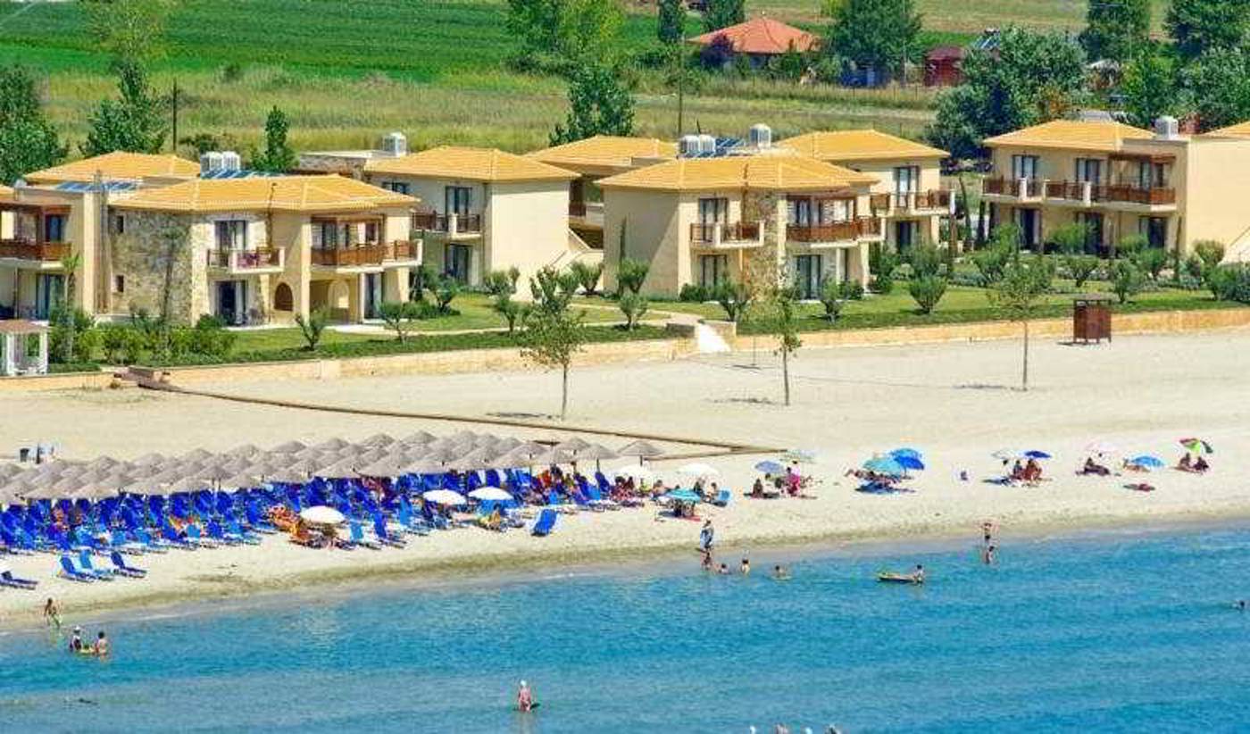 Mediterranean-Village-Beach-81