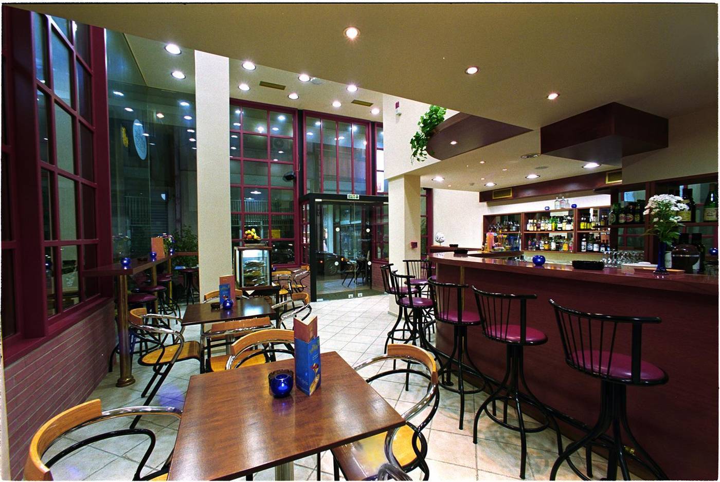 Athens-Cypria-Restaurant-19