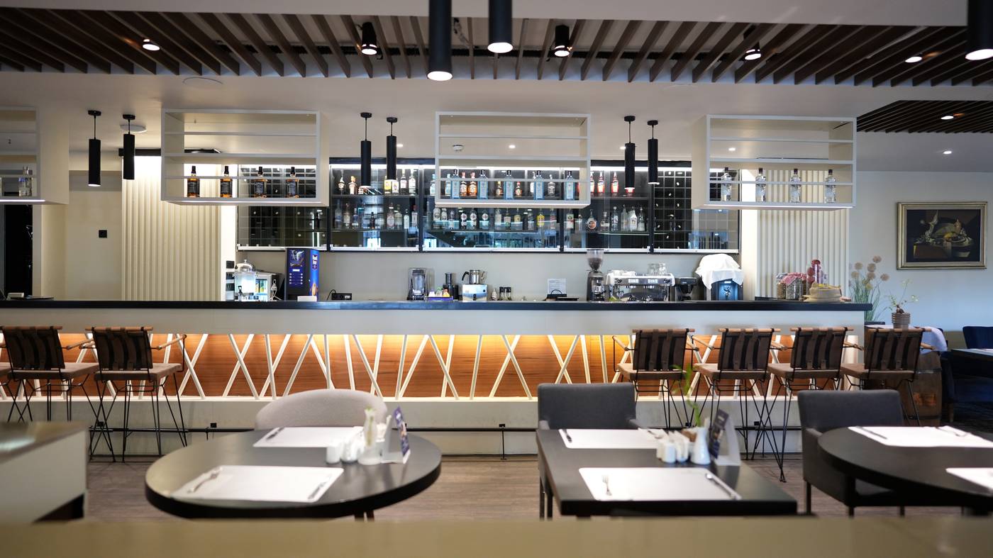 Dedeman-Istanbul-Bar-9