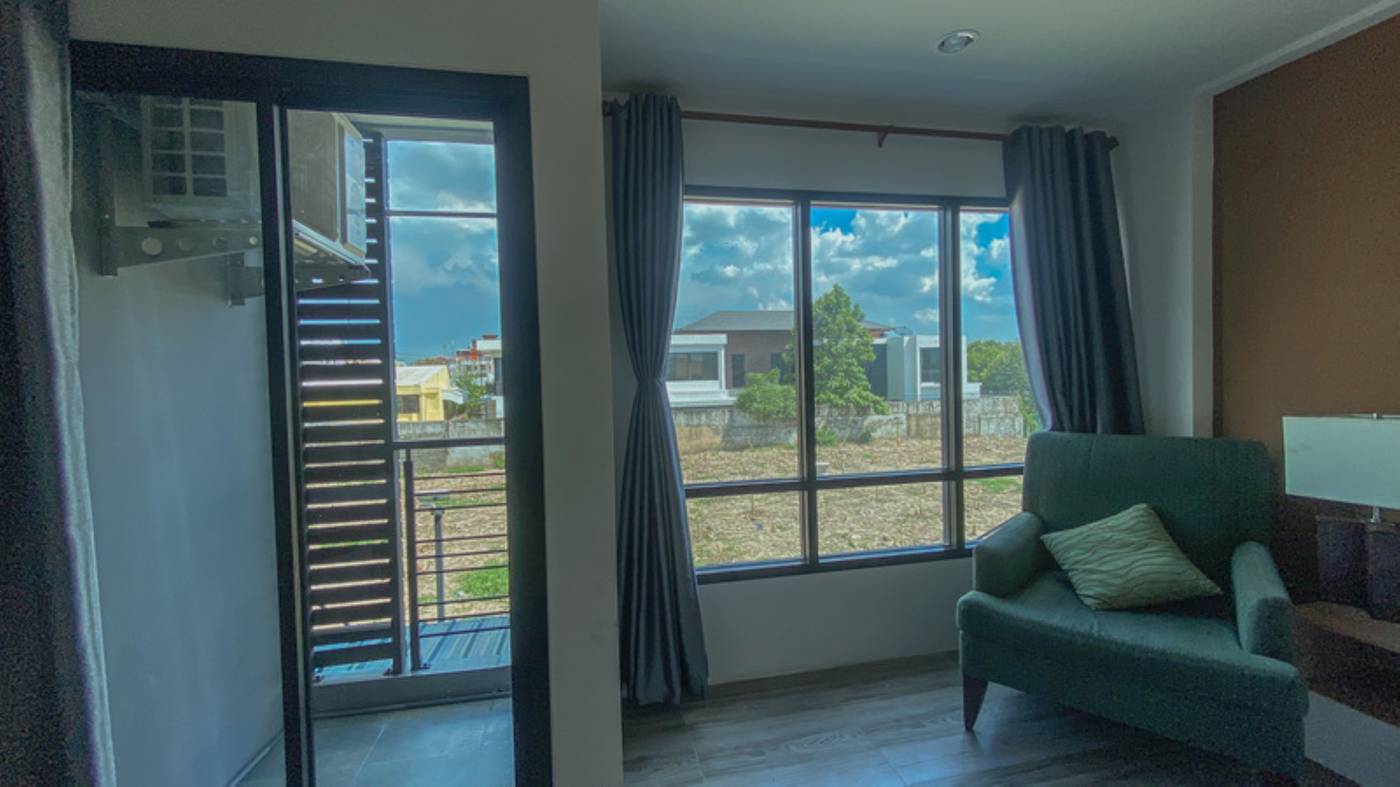 Plearnwan-Deluxe-Mansion-by-ZUZU-Room-3