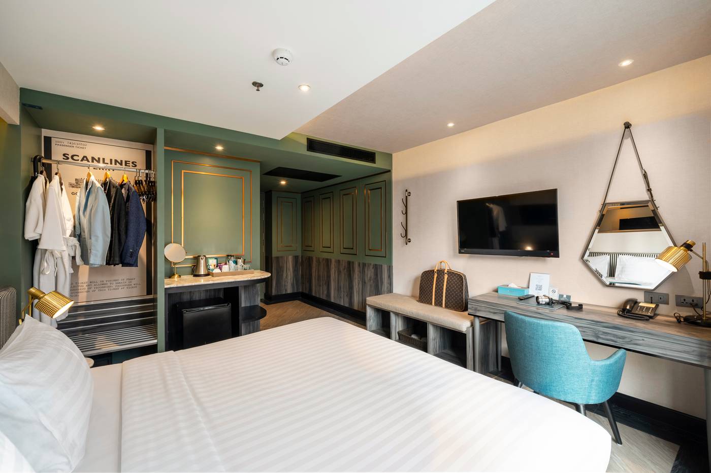 Vince-Hotel-Pratunam-Room-32