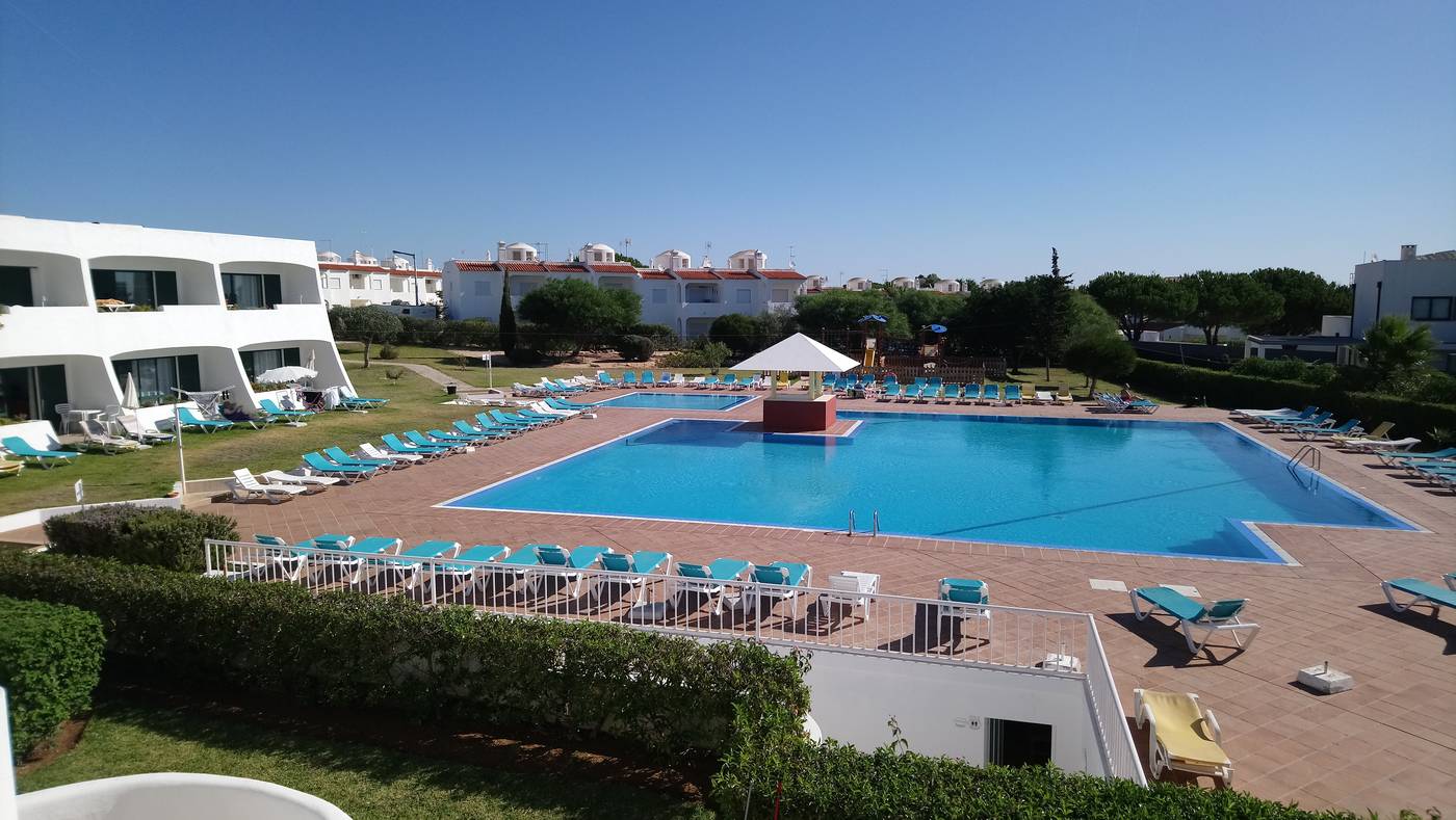 Quinta-Das-Figueirinhas-Pool-4