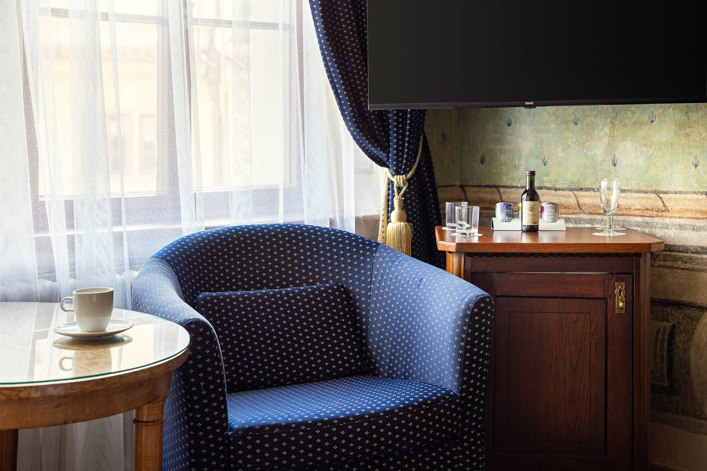 The-Charles-Hotel-Room-10