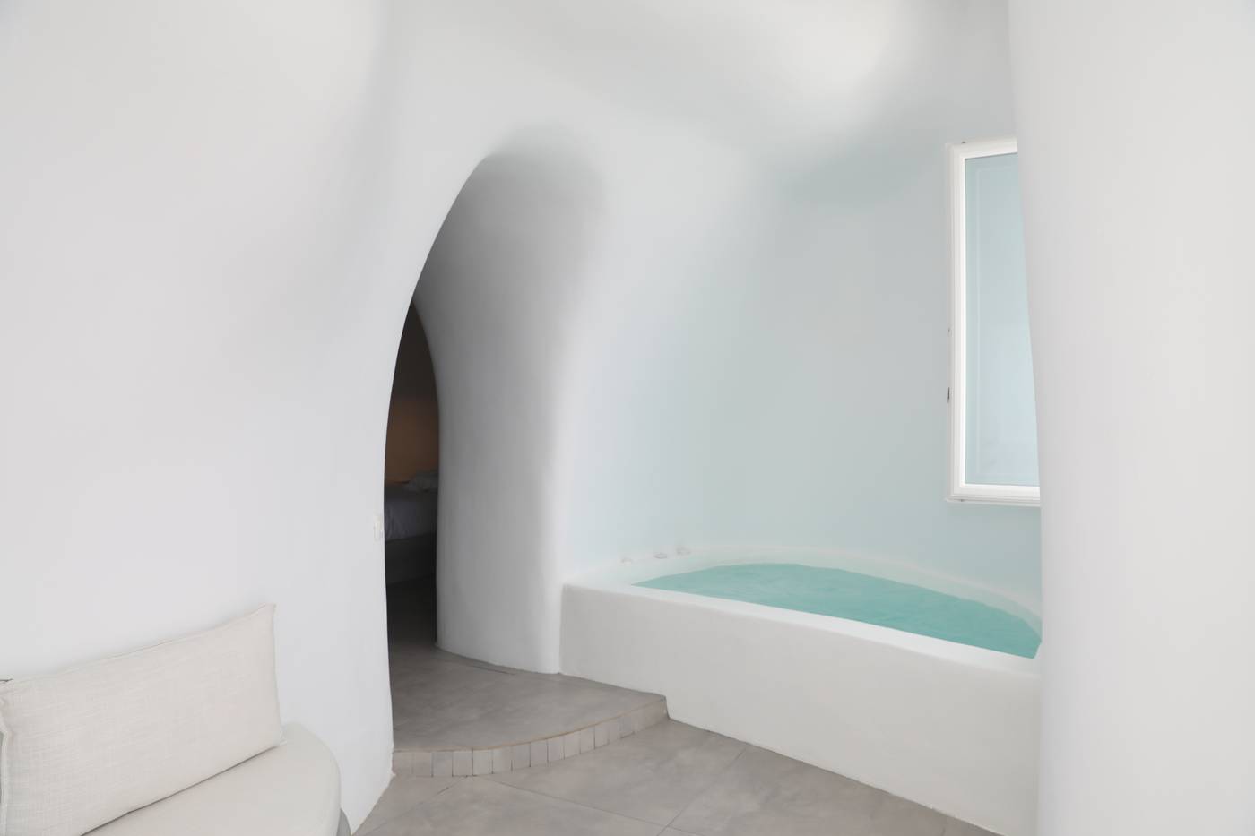 Panorama-Santorini-Boutique-Hotel-Room-40