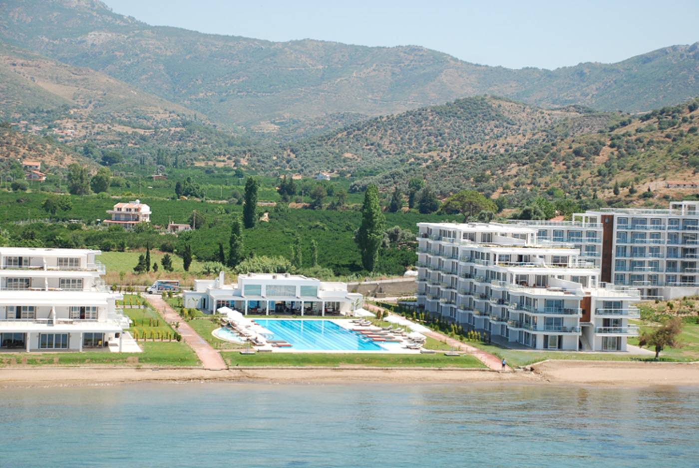 Paradise Resort