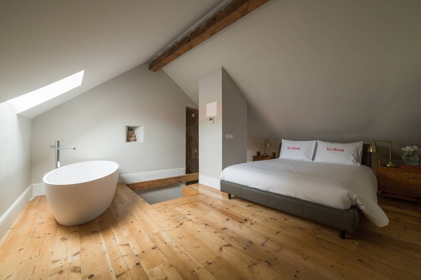 Dare-Lisbon-House-Room-27