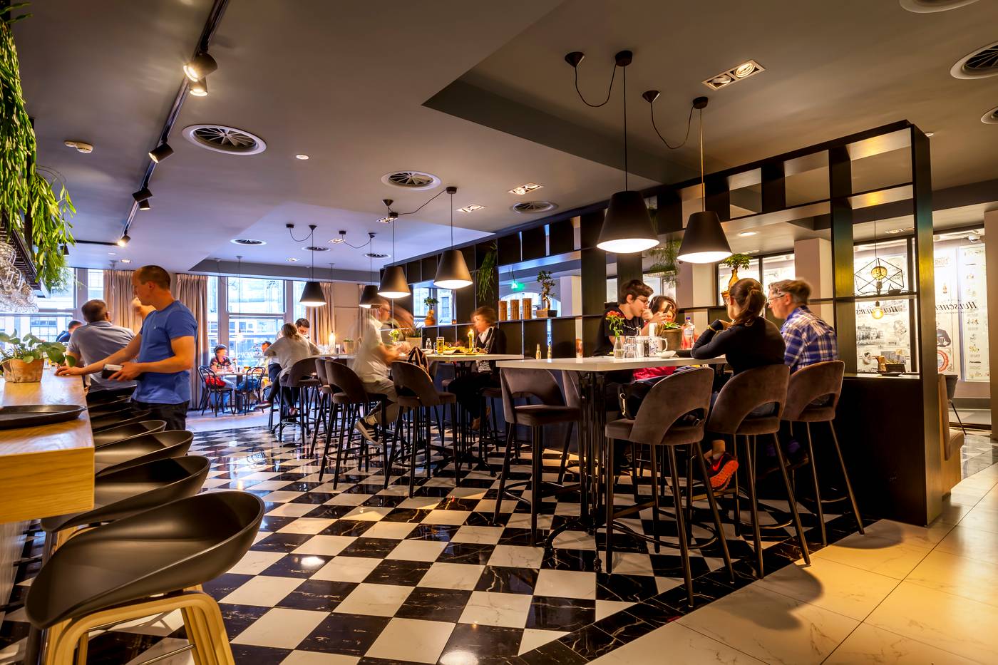 Die-Port-Van-Cleve-Restaurant-15