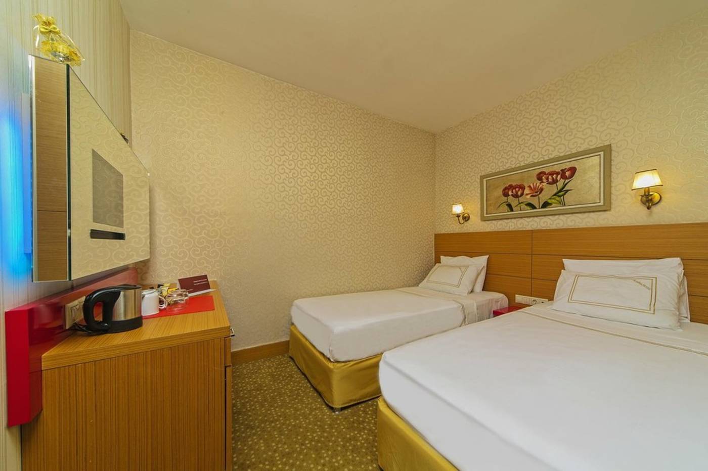 Almina-Hotel-Istanbul-Room-17