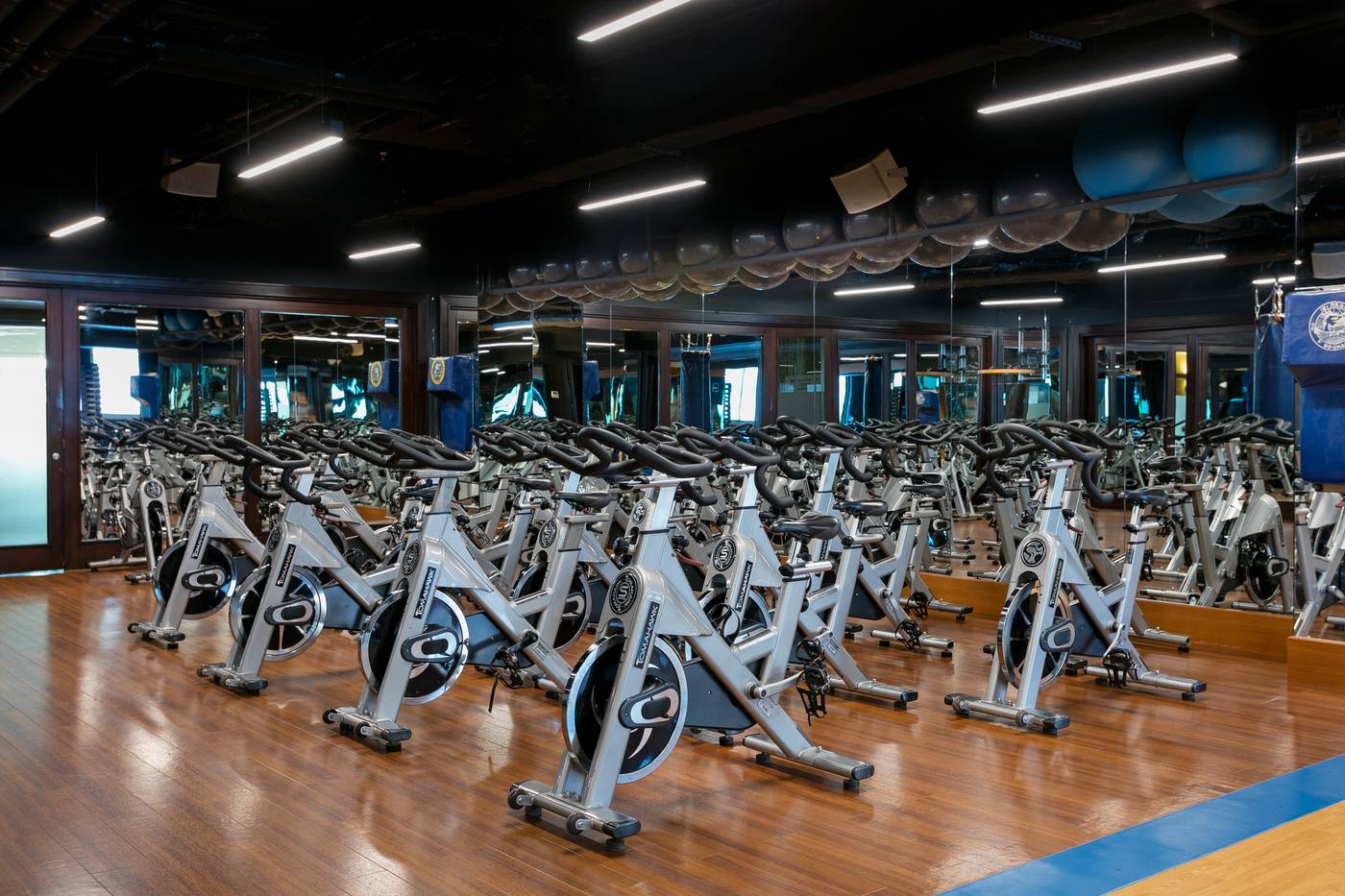 Titanic-Business-Kartal-Sports-and-Entertainment-47