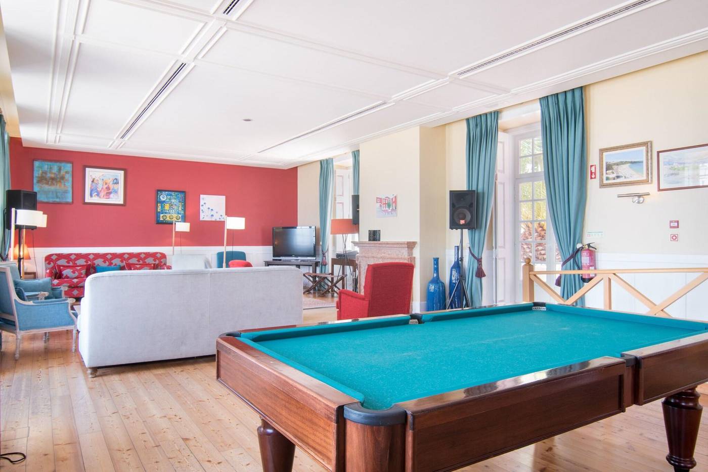 Casa-do-Medico-de-S--Rafael-Lobby-60