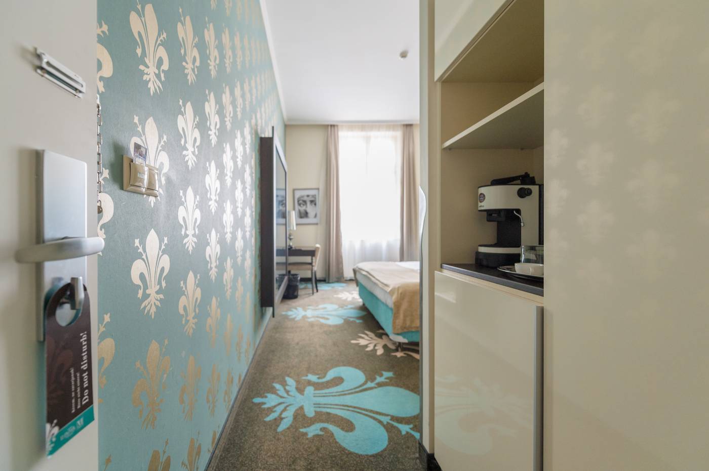 La-Prima-Fashion-Hotel-Room-31