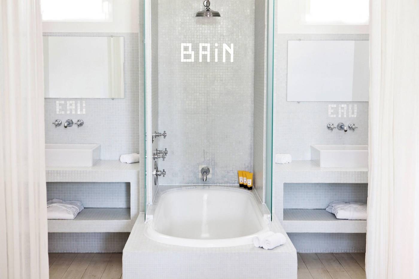 White-1921-Saint-Tropez-Room-47