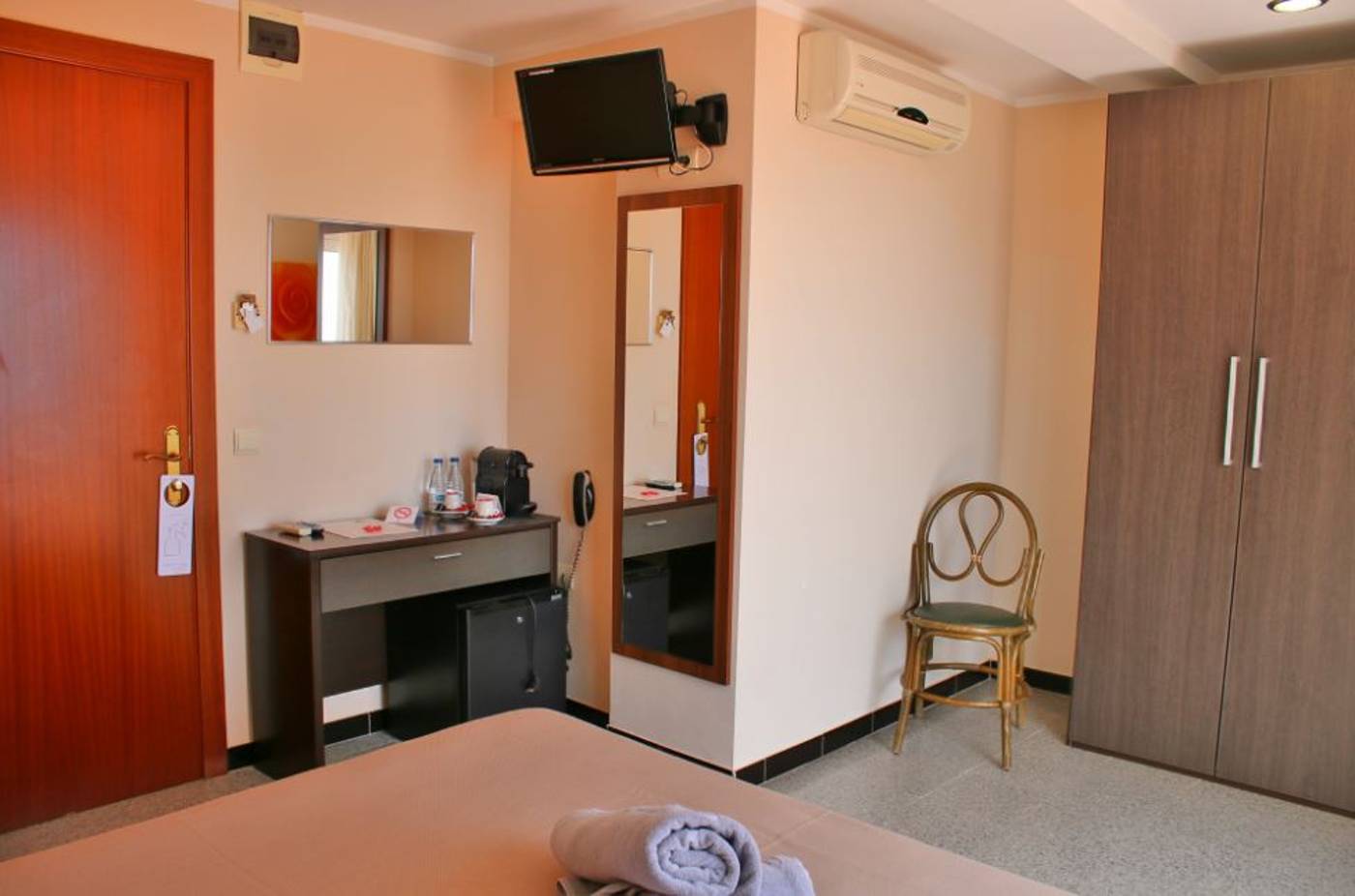 30-Degrees-Hotel-Espanya-Room-25