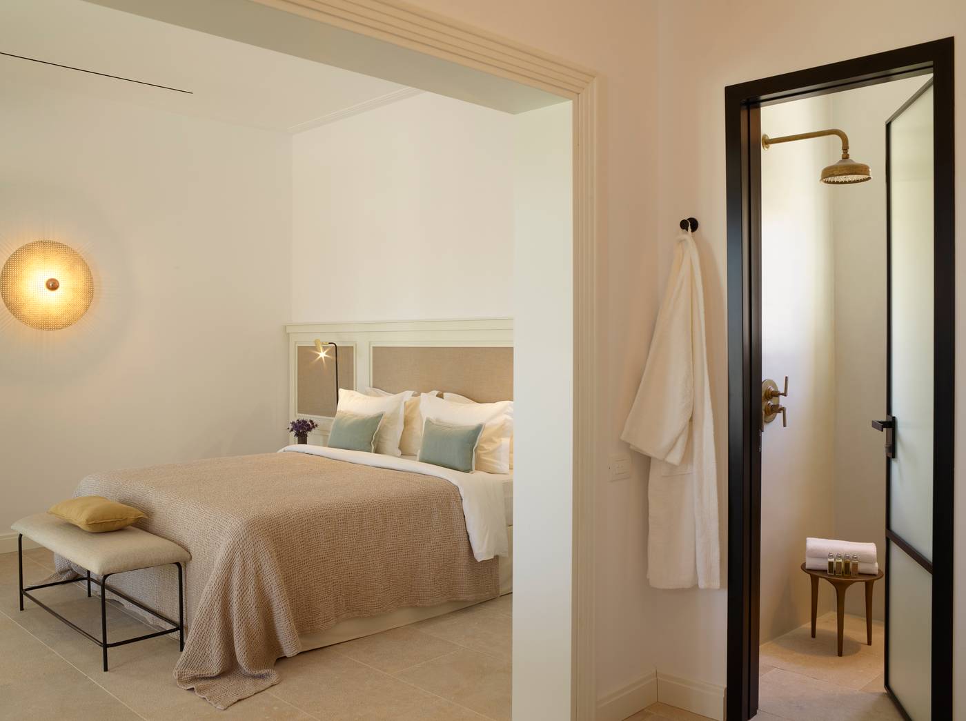 Bonzoe-Suites---Villas-Room-30