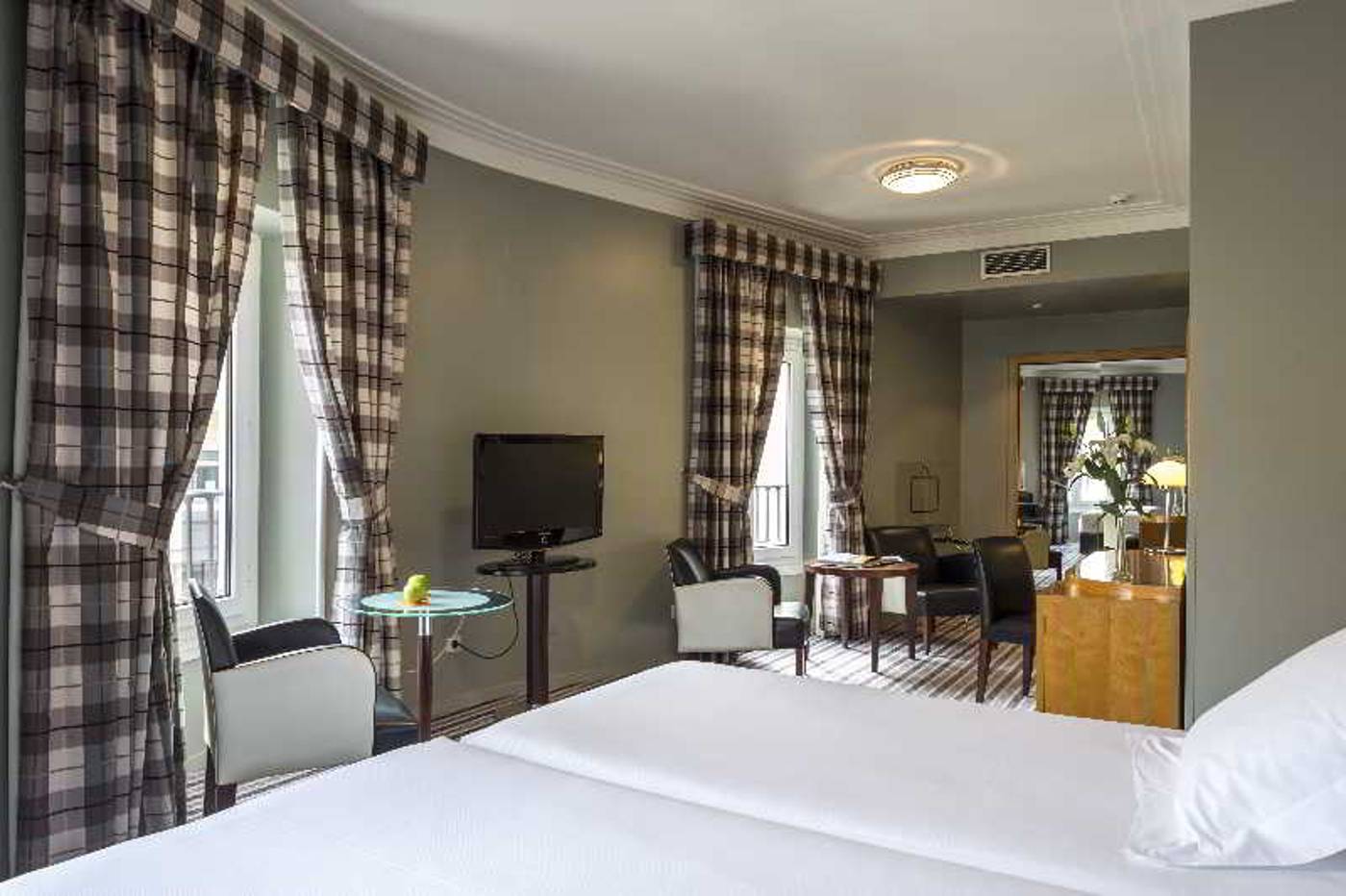 Larios-Malaga-Room-25