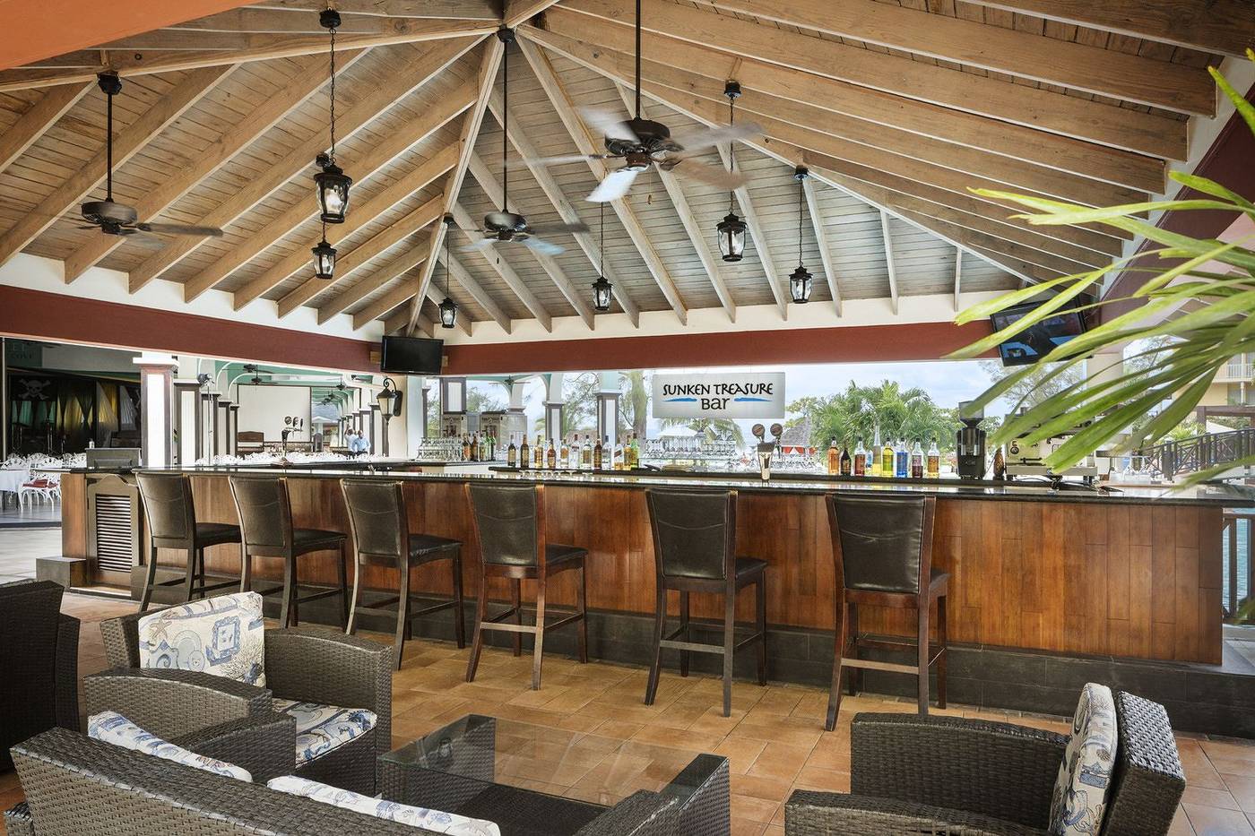 Jewel Paradise Cove Resort All Inclusive Curio By Hilton - Adults Only