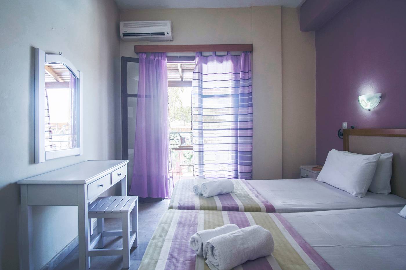 Island-Beach-Resort-Room-35