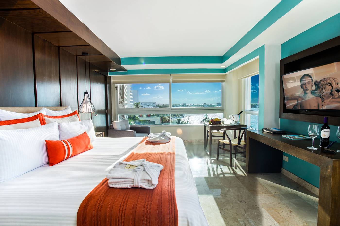 Dreams-Sands-Cancun-Resort---Spa-Room-27