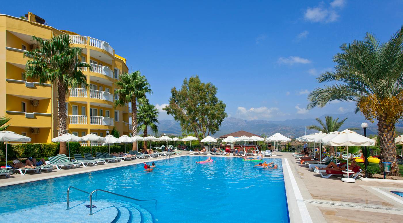 Club Paradiso Resort